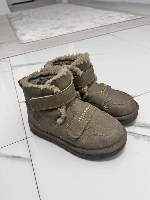 Продам ботинки 33-34 размер по 500тг. каждые