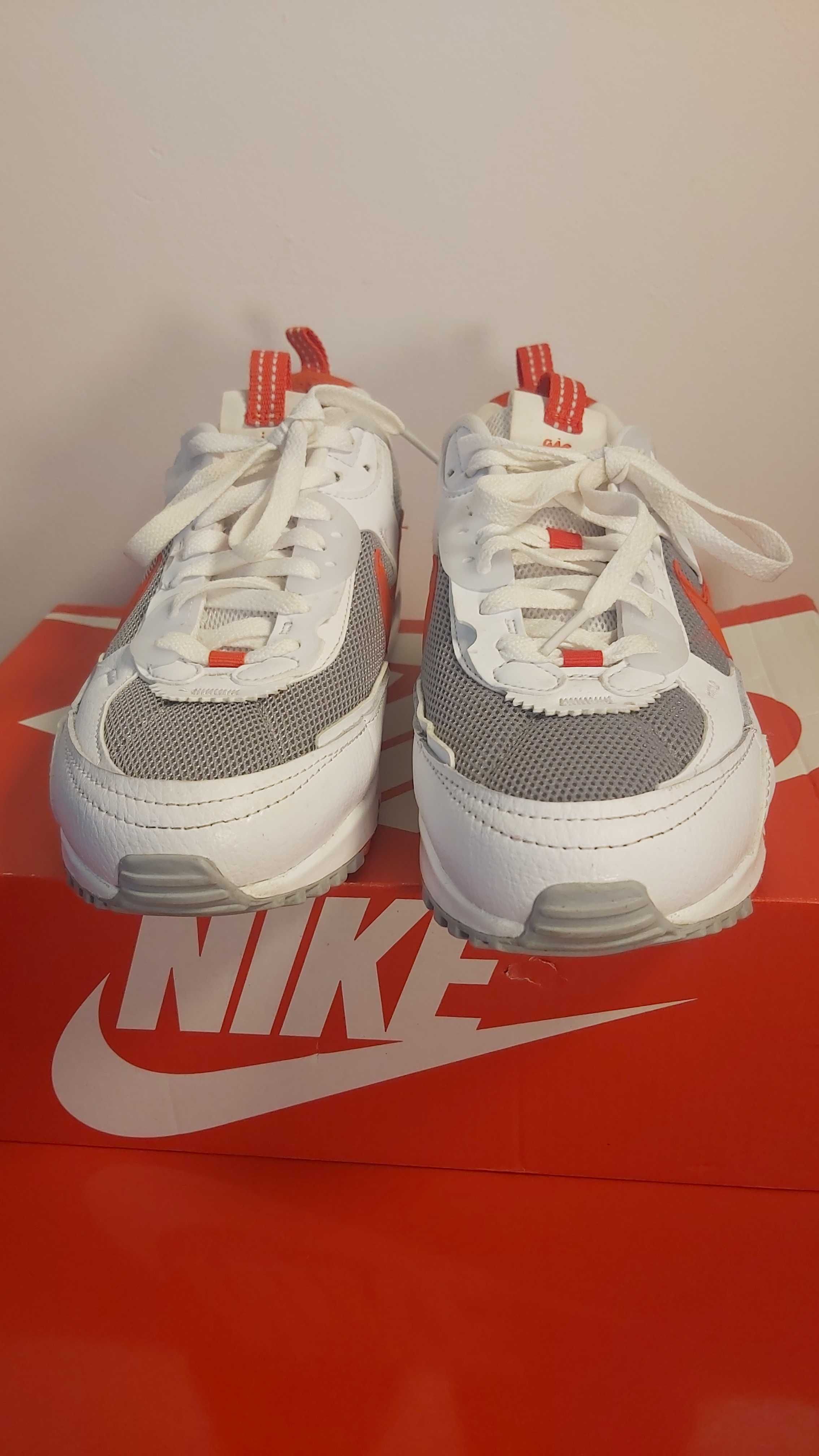 Nike Air Max 90 Futura 'White Picante Red' - Номер 40