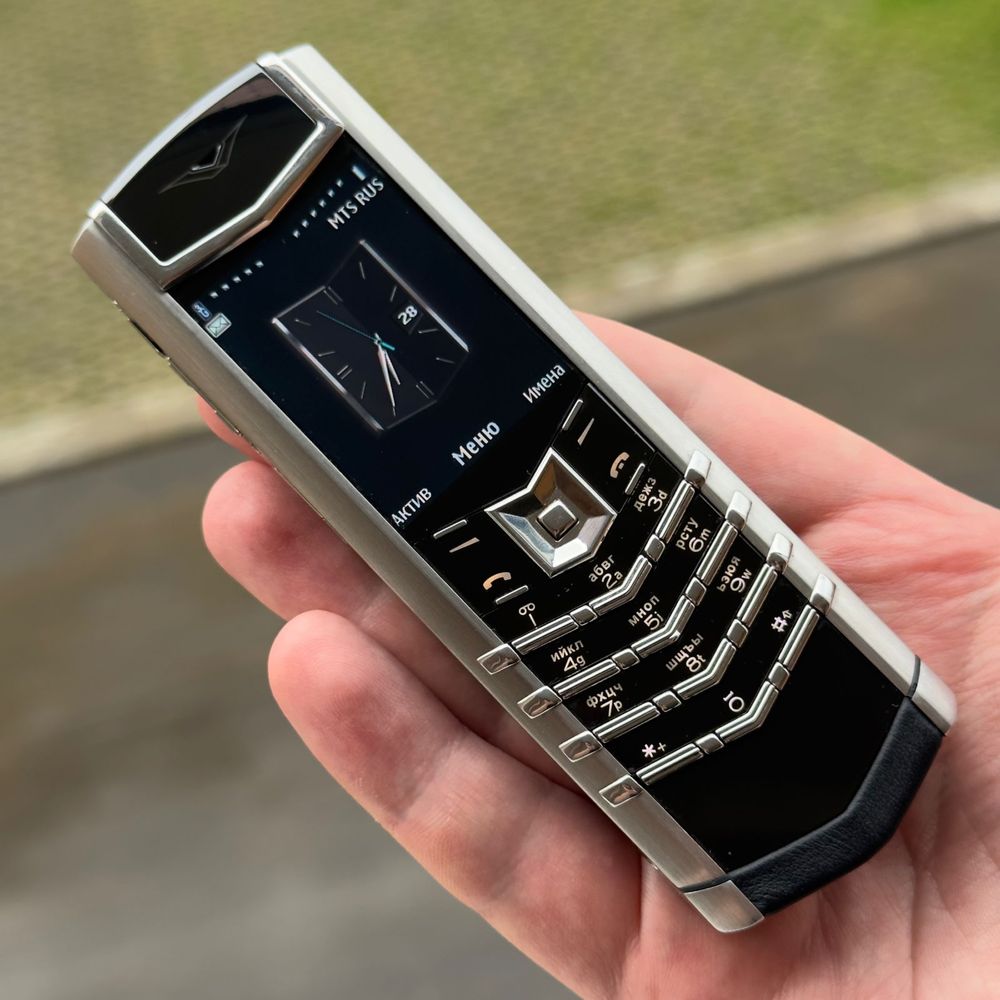 VERTU signature s