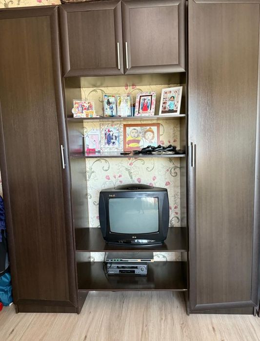 Срочно продам шифонер
