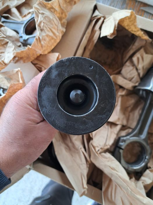 Бутала и биели Хюндай и Киа