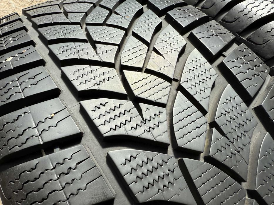 2x Anvelope Iarna 235/50 R19 - GoodYear UltraGrip Performance Gen1 SUV