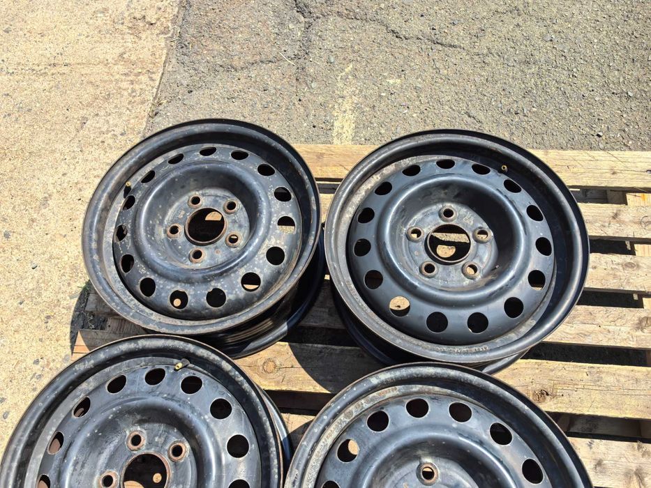 15 цола 5 х 114,3 мм Хюндай И30 / КИЯ Сийд - 6 Инча / ЕТ 46