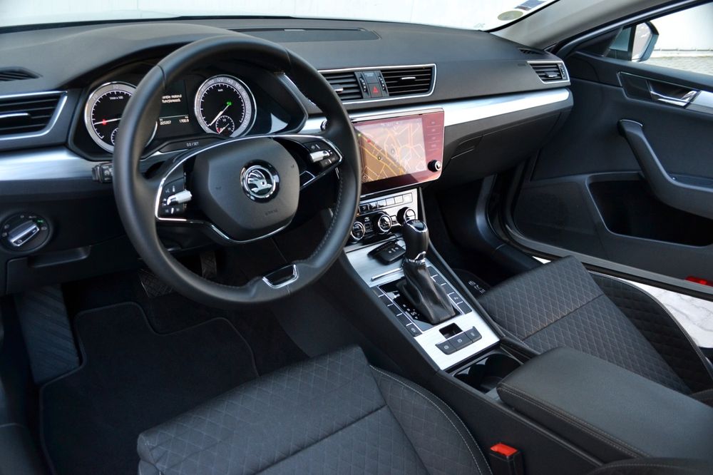 Skoda Superb / 2.0 - 150 Cp / fab 2021