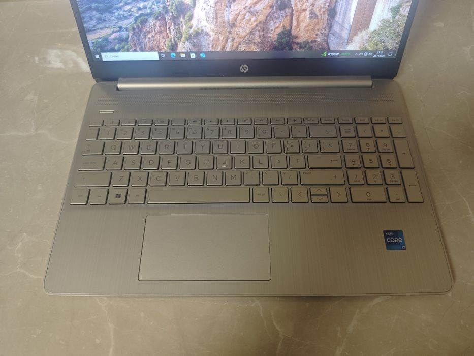 Laptop HP 15s i7 gen 11 RAM 8gb ssd 512gb