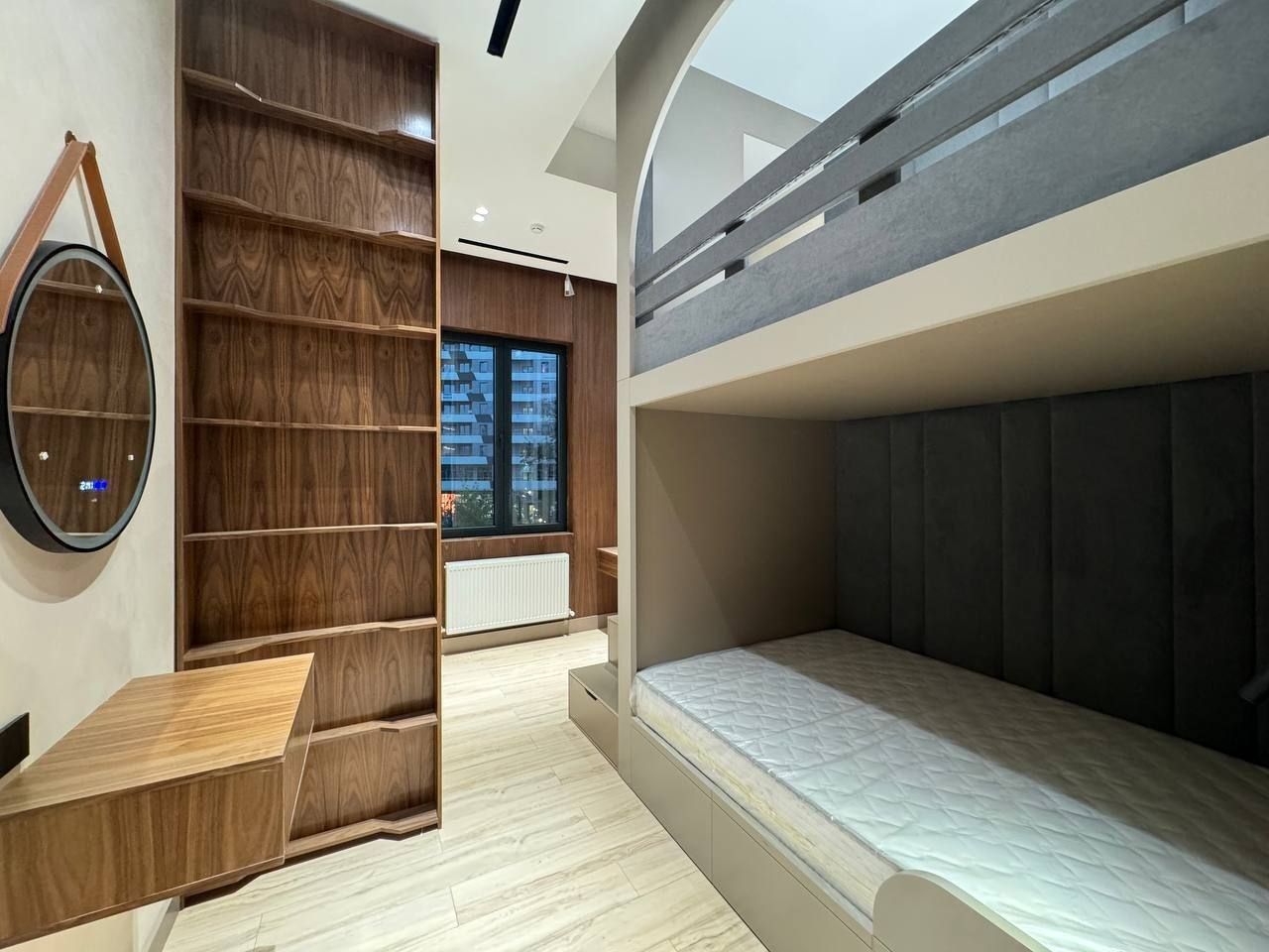 Сдается 3х ком квартира, ЖК Инфинити, ор-р: ул. С.Азимова, 126 м²