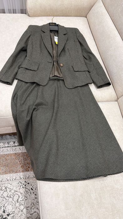 Костюм итальянского бренда