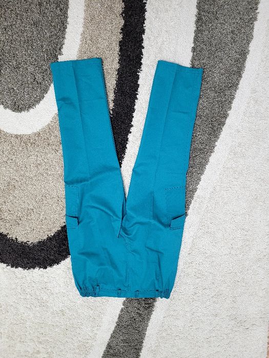 Продам спец одежду СНПС