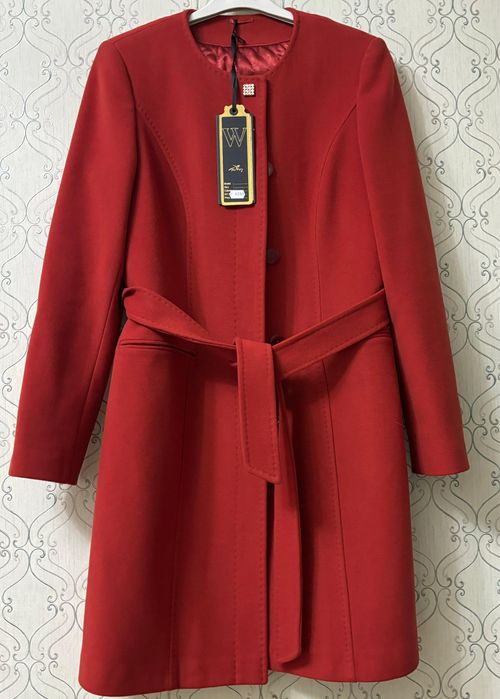 Женское пальто, новое, 46-48 размер