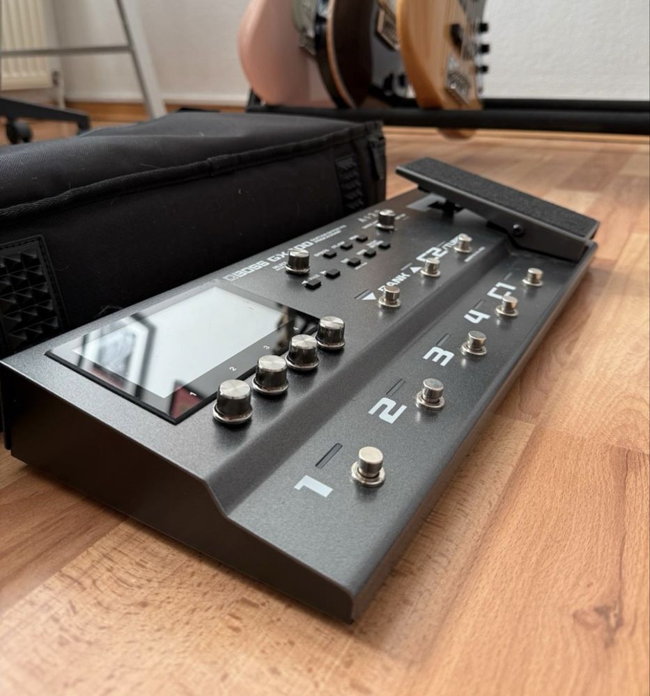Boss GX-100 + оригинален калъф