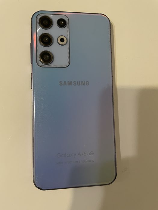 Продам телефон Samsung