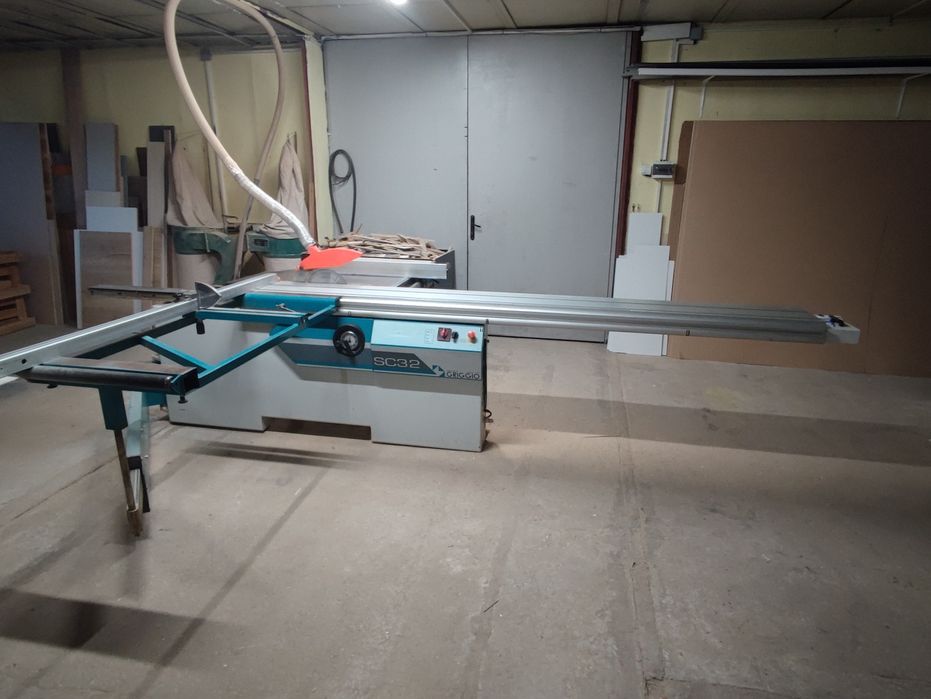 Форматен циркуляр с подрезвач