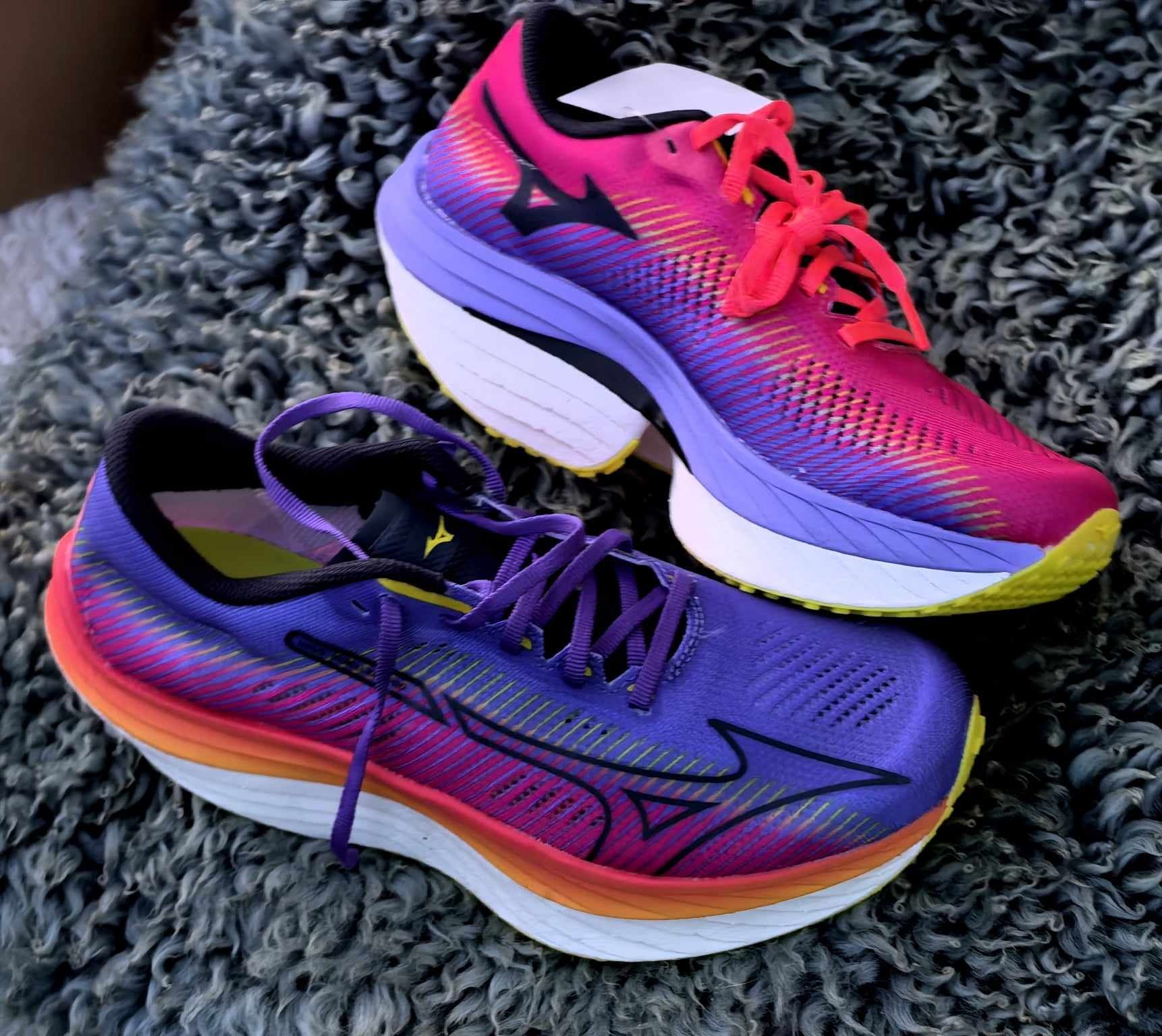 Mizuno оригинални дамски сникърси 38.5