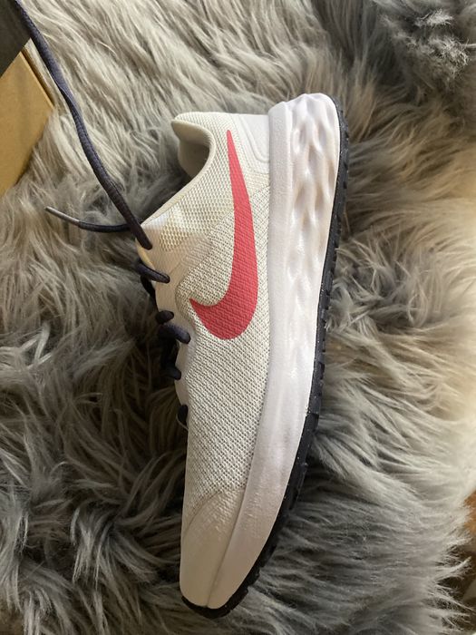 Оригинални Маратонки на NIKE номер 38