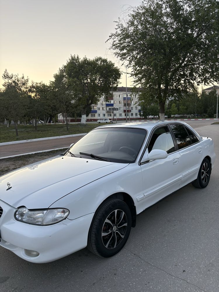 Hyundai Sonata lll