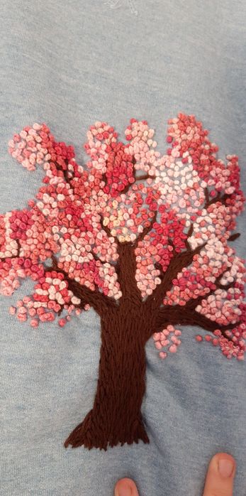 Hanorac cu broderie handmade