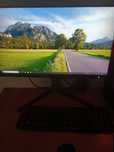 vând PC gaming monitor ca nou mai are 4 ani și jumatate de garantie