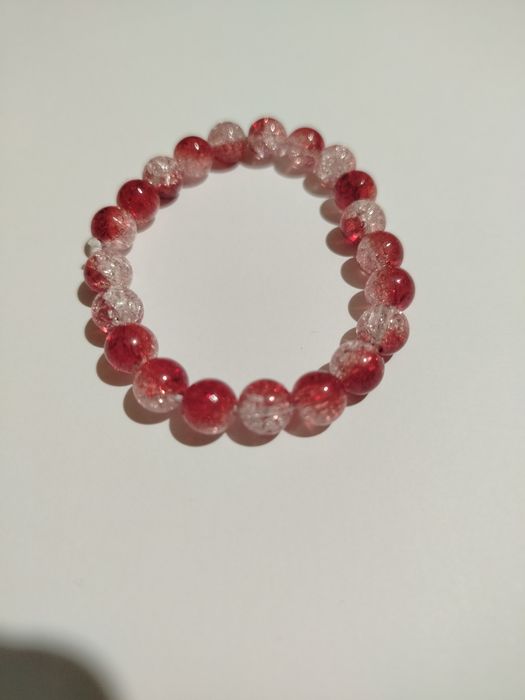 Ръчно изработени гривни