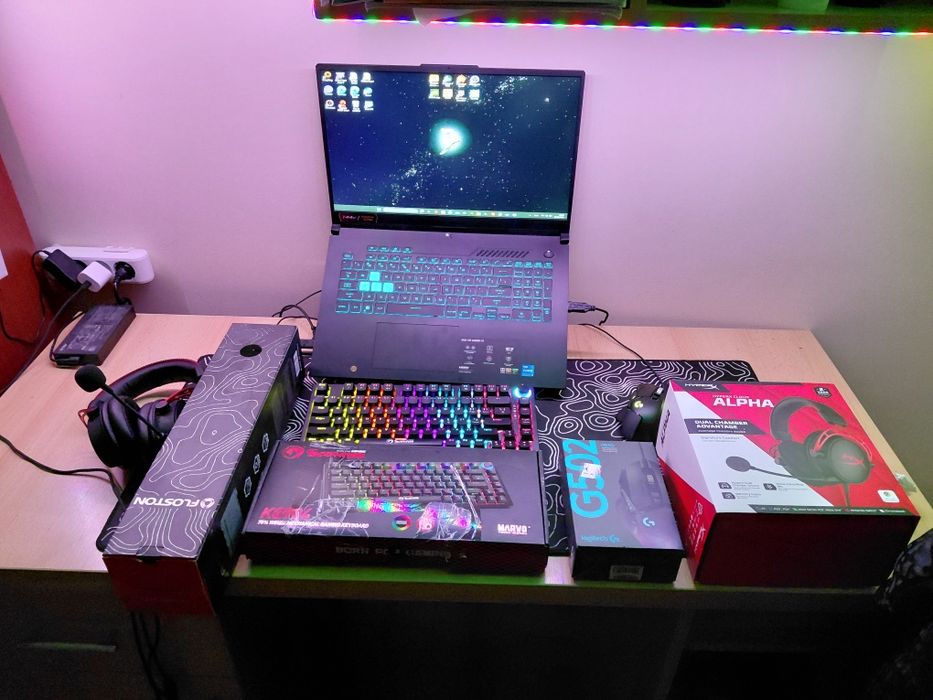 Vând laptop Asus tuf F17(încă in garantie)