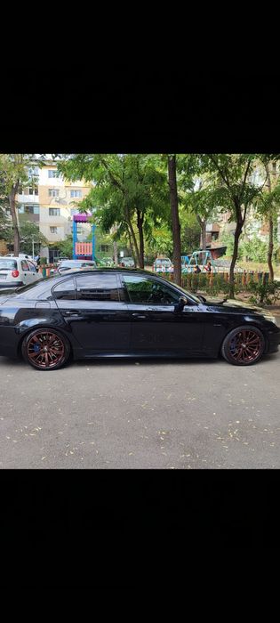 Vând jante BMW R18 anvelope ca noi