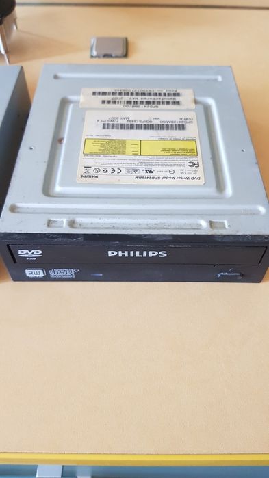 Дисковод, процессор Pentium E3100, кулер для процессора