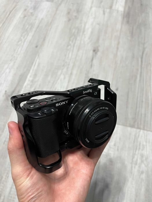 Sony ZV-E10, в полном комплекте