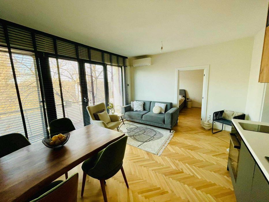 Продава се Тристаен апартамент в Пловдив, Кючук Париж - 60 кв.м за 2000 €/кв.м - Снимка #10