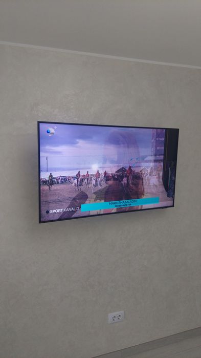 Vand tv Qled Samsung diagonala 126 cu display spart