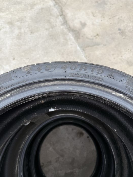 Set cauciucuri iarna aproape noi 245/40 R19 Davanti Wintoura +