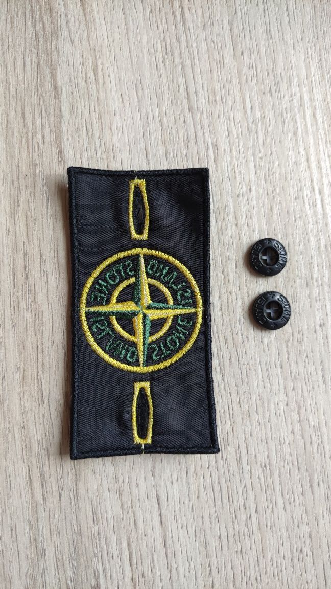 Нова оригинална нашивка Stone Island + копчета
