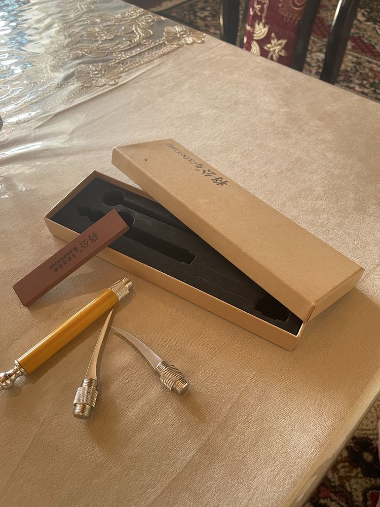 Karving pichoq original