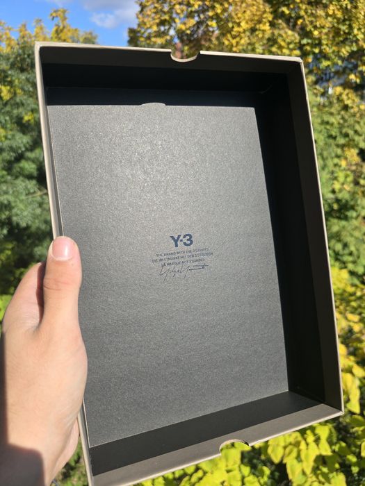 Adidas Y3 Ultraboost 5 42 , 43 si 44 Noi!