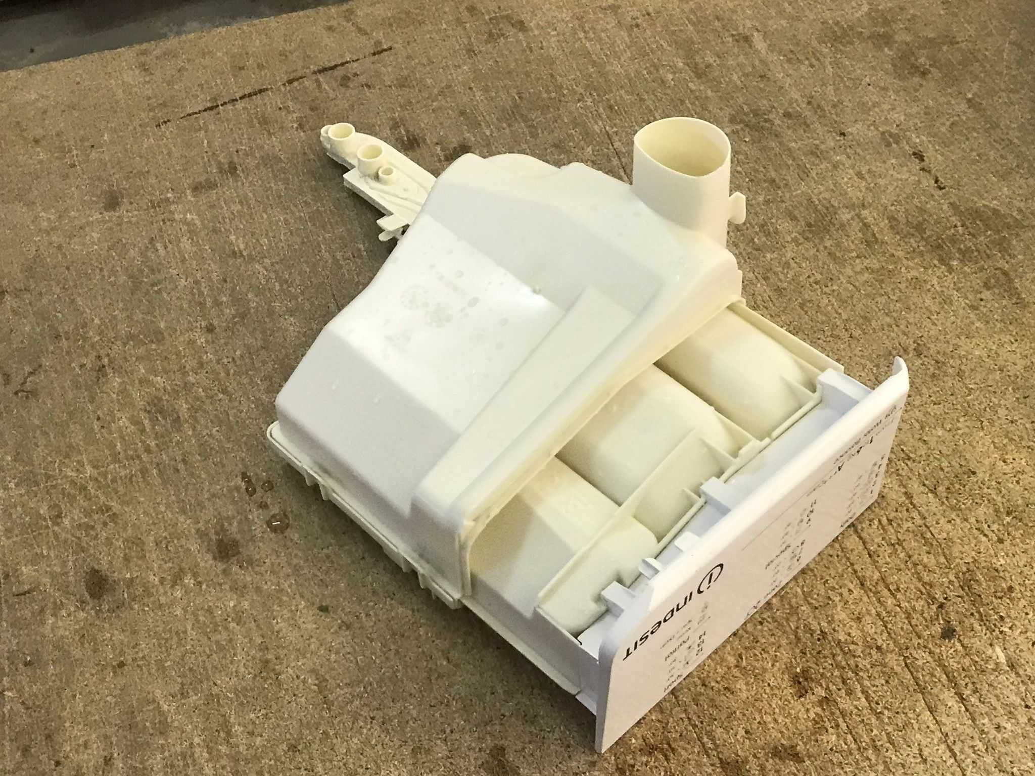 Sertar detergent mașina de spălat Indesit IWSNE 61253/ R15