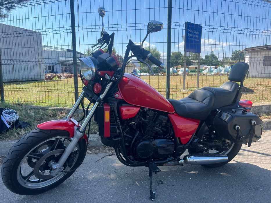 Honda Magna VF700C