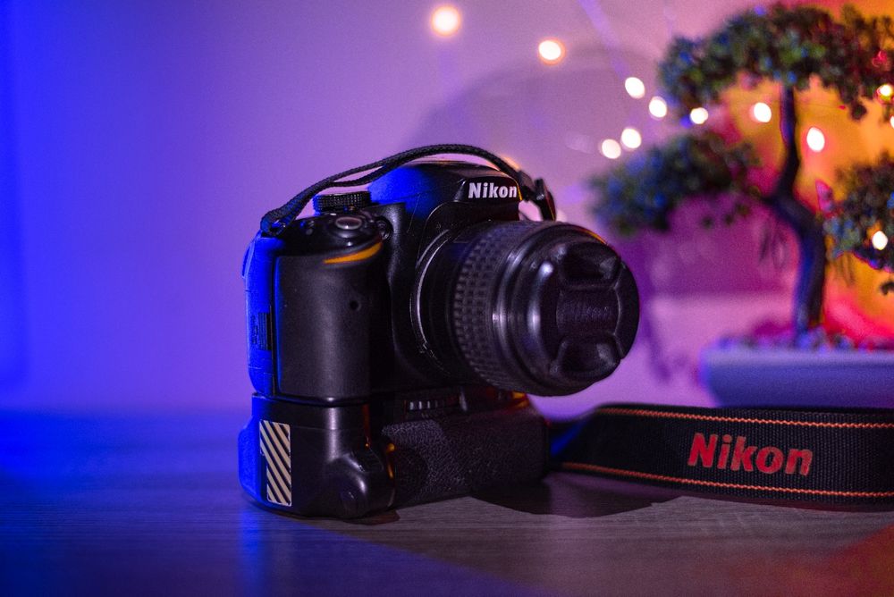 Nikon D3200 + Обектив Nikon 18 + 55 KIT  DX VR