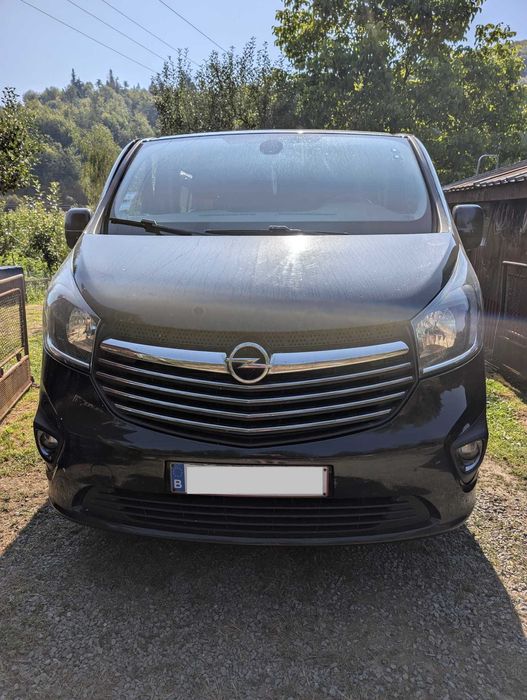 Opel Vivaro an 2015 Dubla cabina Varianta lunga L2H2