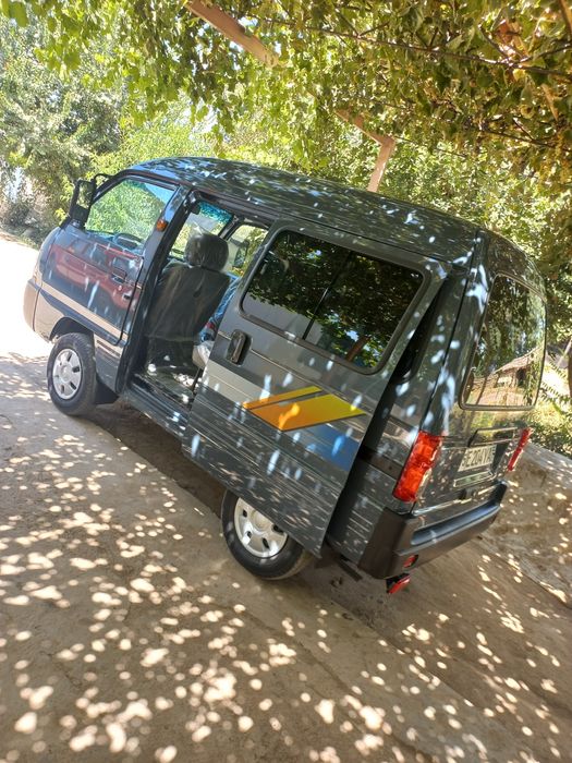 Damas mokriy asfalt yangi selafan