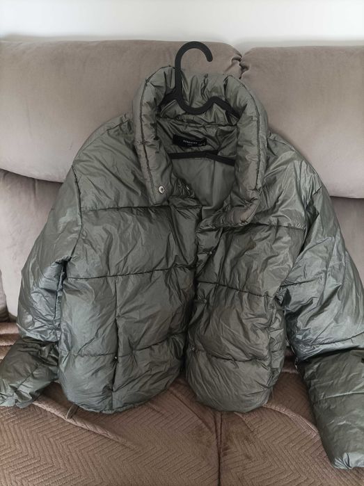 Vând damă, aproape nouă