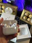 AirPods Pro 2 – Noi, sigilate