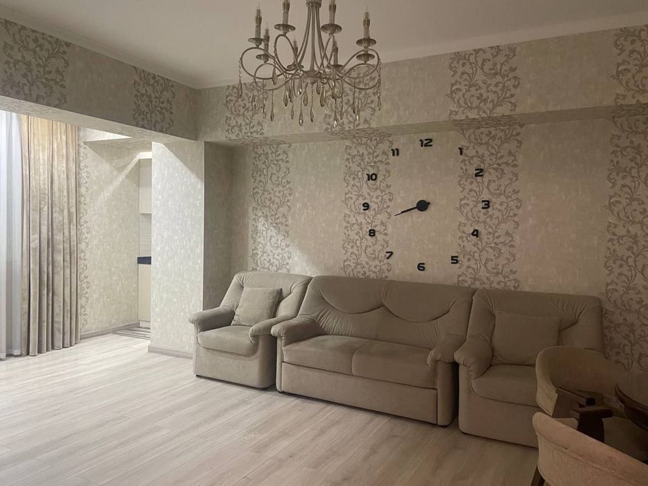 Срочно Продаётся Айбек Метро ор-р Цум Посольство Кореи 2/комнатная