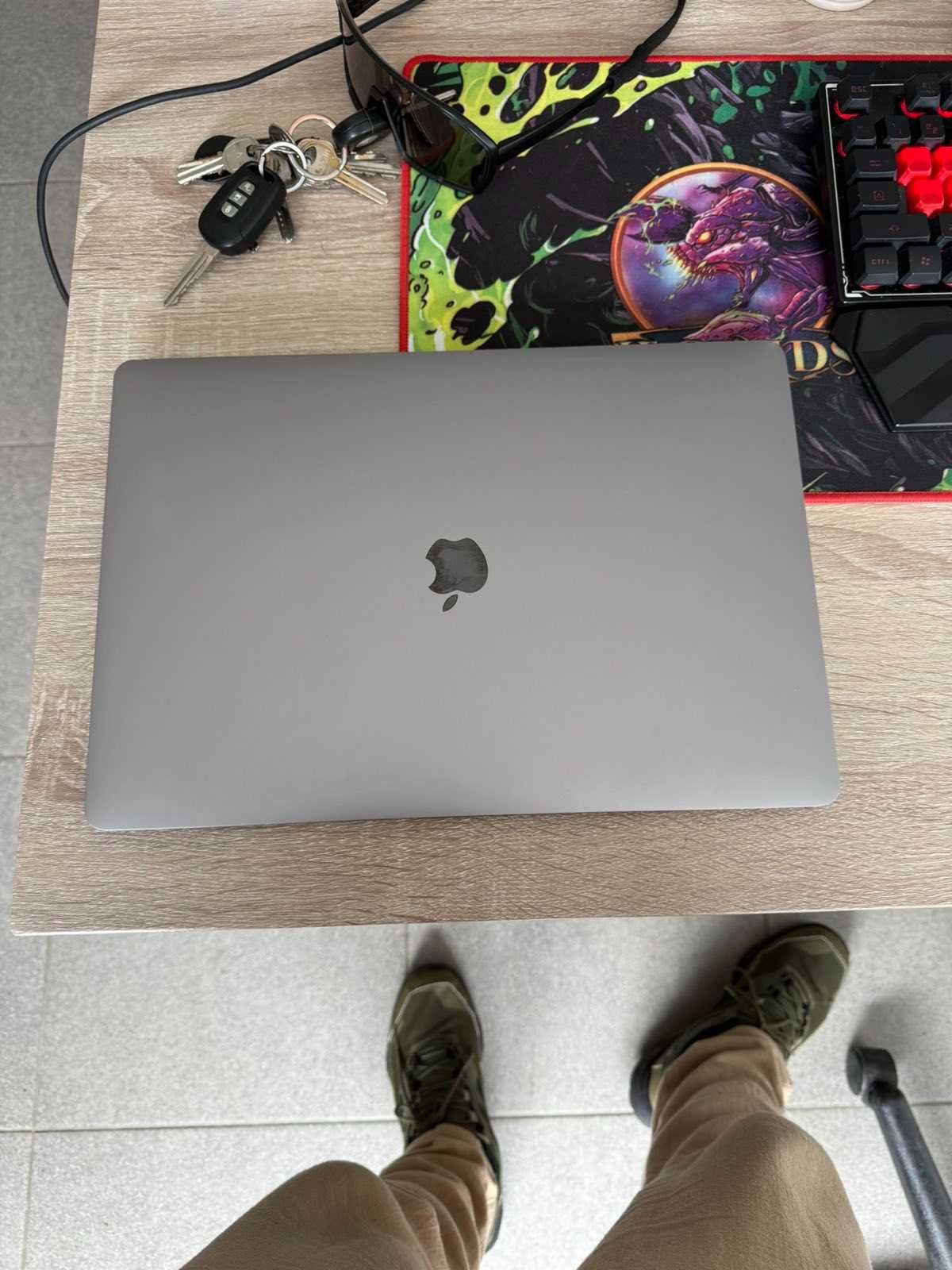 MACBOOK PRO 16 inch 2019 Core i7 500гб ссд 32гб рам