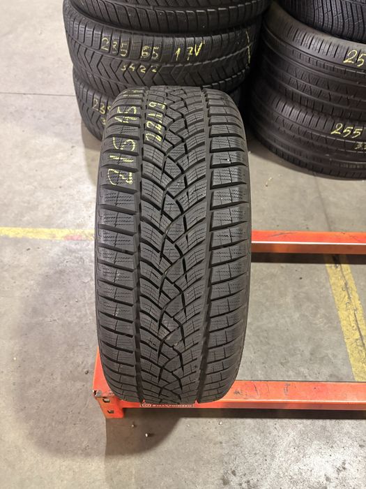 Anvelope iarna 215/45/17 Good Year Ultra Grip Performance 215 45 17