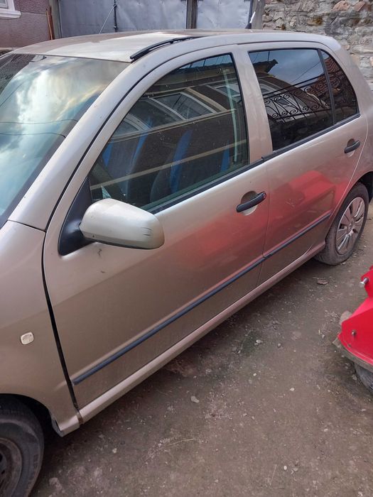 Vand Skoda Fabia 1.2 benzina 2006 pt rabla sau piese