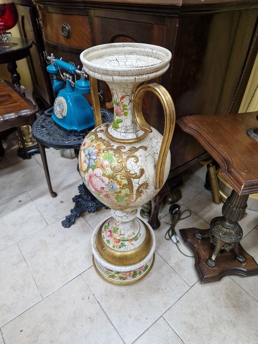 Огромна италианска антикварна керамична амфора