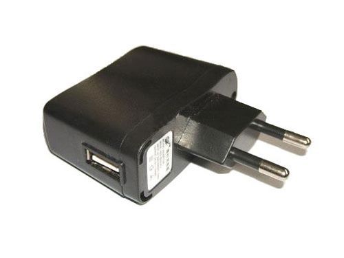 Incarcator adaptor telefon de la priza prin USB
