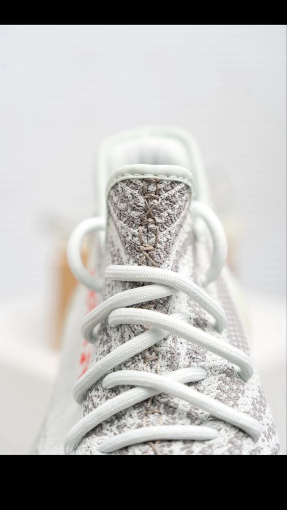 Adidasi yezzy 350