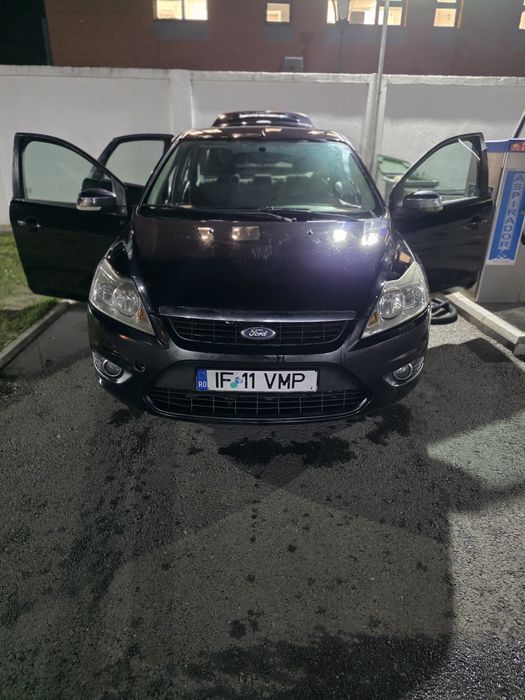 Vând Ford focus 2