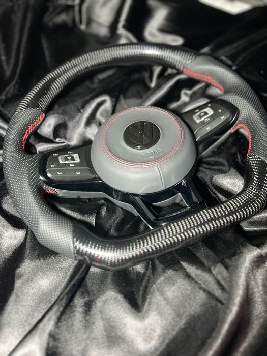 Volan Volkswagen Carbon Golf/Passat/Jetta/Tiguan/Touareg/Scirocco ETC