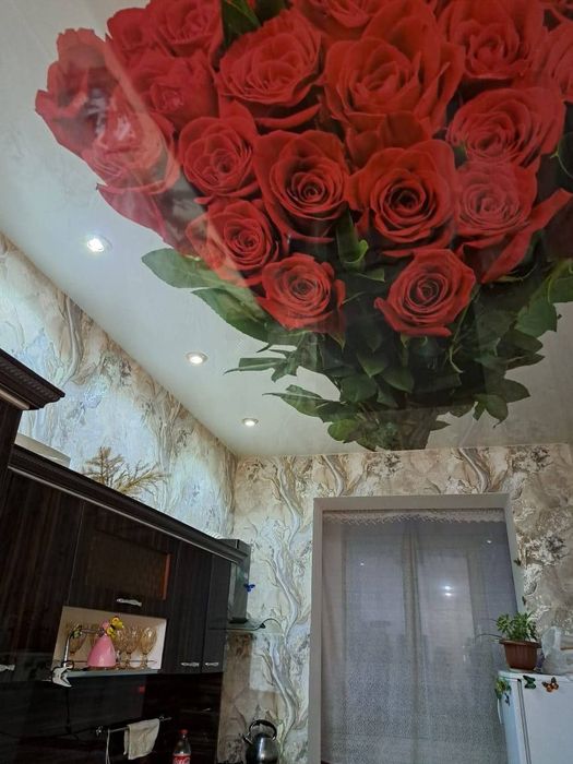 3 xonali kvartira sotiladi