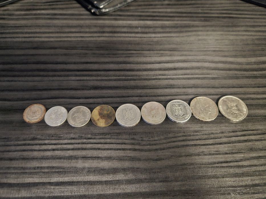 Vand bani vechi de colectie